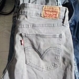 Levi jeans